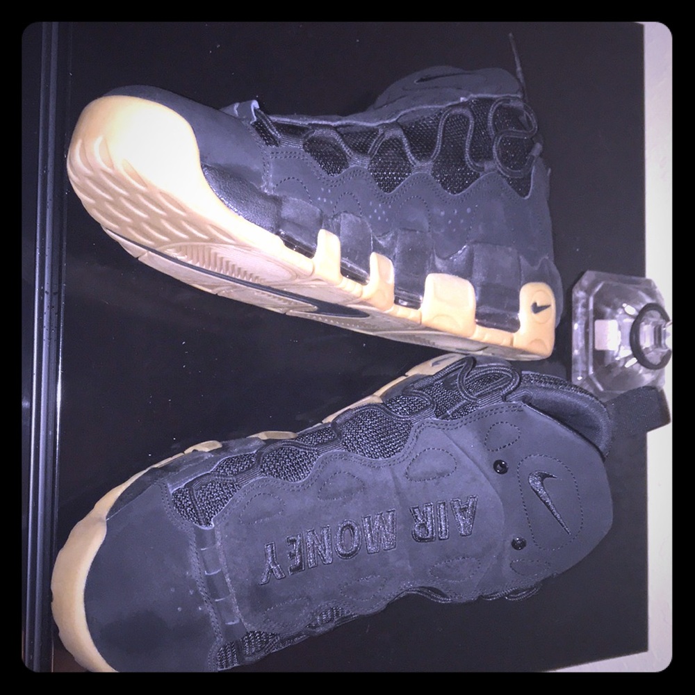 Air money